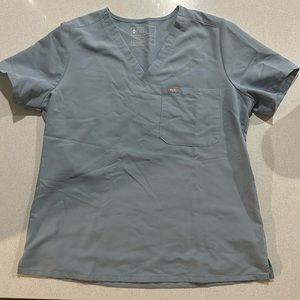 Size L “dusty blue” figs scrub top LIKE NEW
